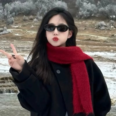 绿杨移作两家春